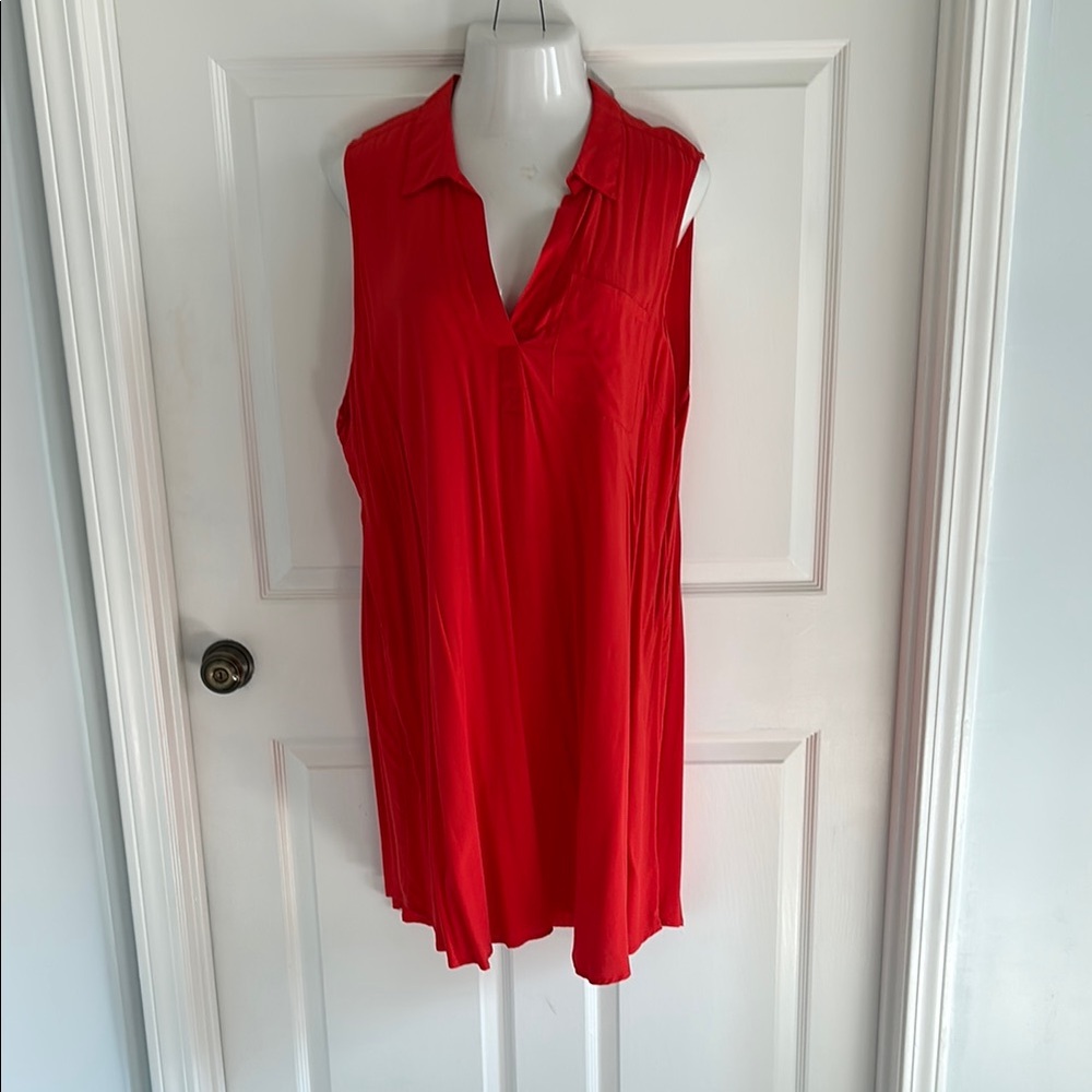 Chic Red Sleeveless Top